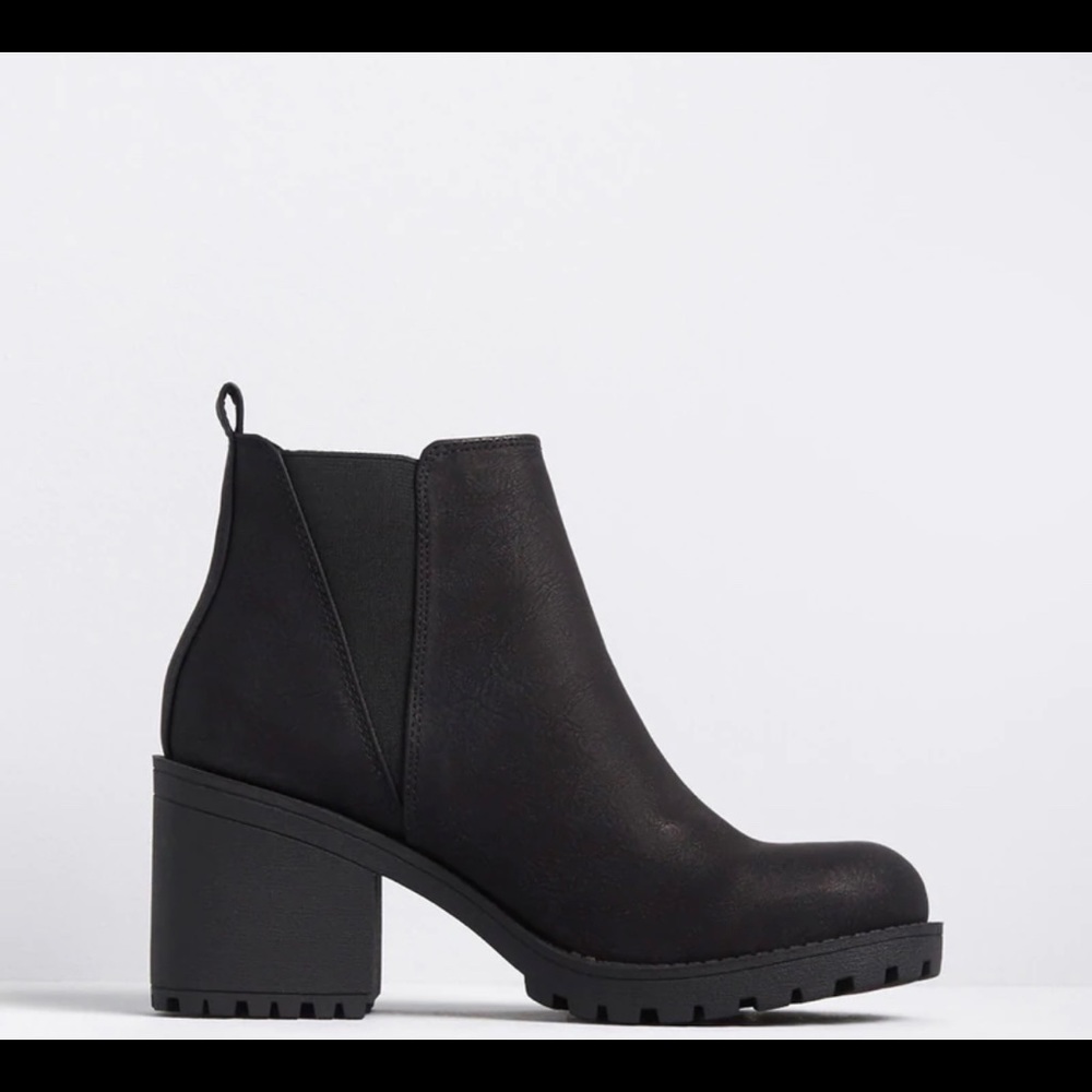 Dirty Laundry Black Faux Leather Boots Size 10